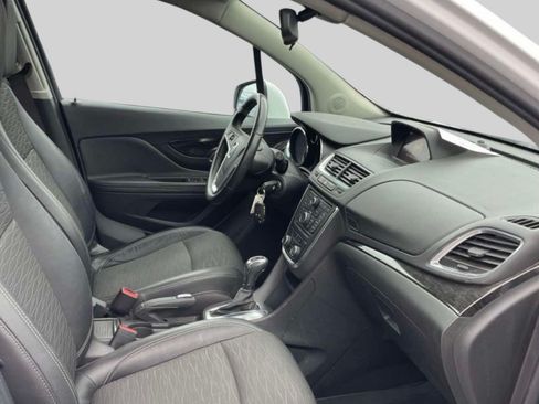 Used 2016 Buick Encore FWD image 3