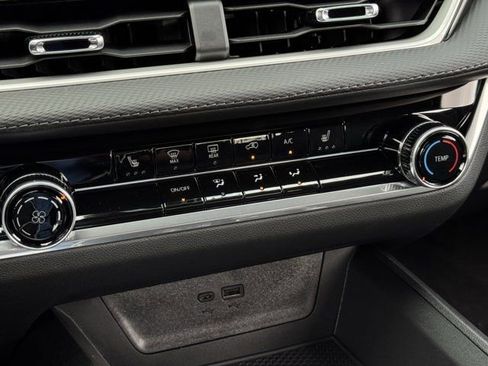 New 2026 Chevrolet Equinox LT image 15