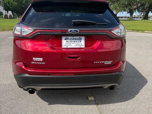 Used 2018 Ford Edge Titanium w/ Equipment Group 302A FWD image 4