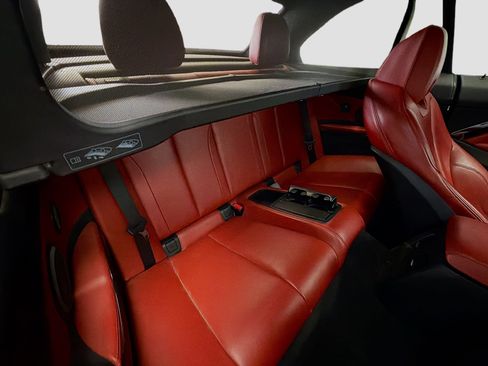 Used 2017 BMW M4 Convertible image 13