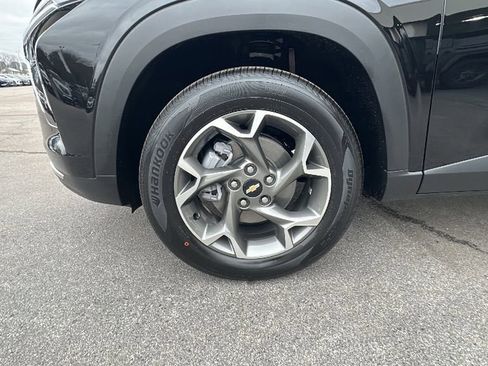 New 2026 Chevrolet Trax LT image 9