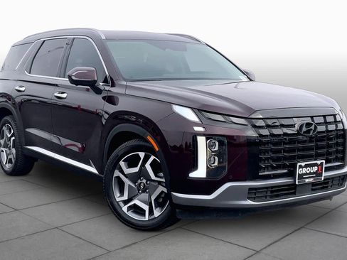 Used 2023 Hyundai Palisade Limited w/ Cargo Package AWD/4WD image 3
