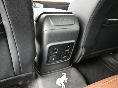 Used 2024 Ford Bronco Outer Banks AWD/4WD image 18