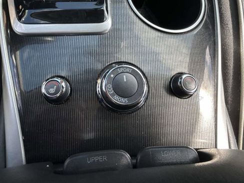 Used 2019 INFINITI QX60 Luxe w/ Essential Package image 19