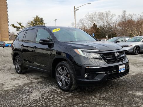 Used 2022 Honda Pilot Sport image 3