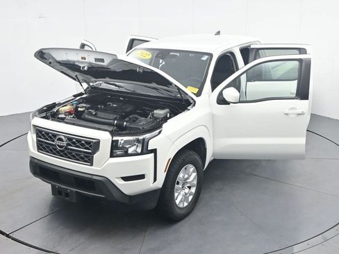 Used 2022 Nissan Frontier SV RWD image 34