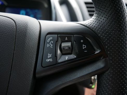 Used 2016 Chevrolet Trax LT AWD/4WD image 18