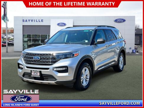 Used 2022 Ford Explorer XLT w/ Equipment Group 202A image 1