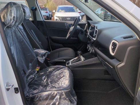 New 2026 Hyundai Venue SEL image 25