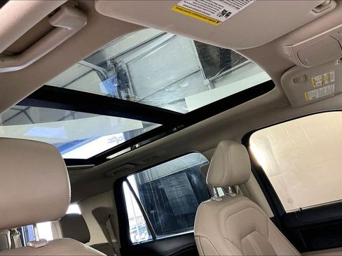 Used 2023 Ford Expedition Max Limited image 23