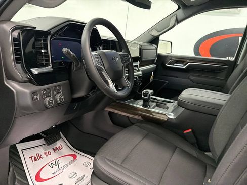 New 2026 Chevrolet Silverado 1500 RST AWD/4WD image 9