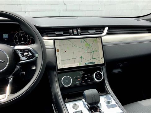 New 2026 Jaguar F-PACE R-Dynamic S image 6