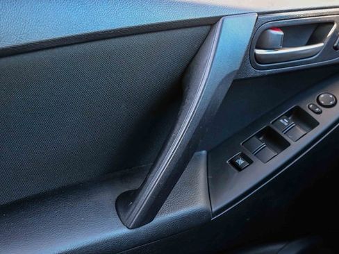 Used 2013 MAZDA MAZDA3 i Touring image 14