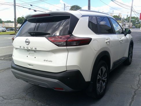 Used 2023 Nissan Rogue SV w/ SV Premium B Package AWD/4WD image 9