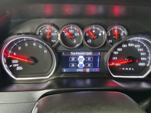 Used 2019 Chevrolet Silverado 1500 LT Trail Boss AWD/4WD image 19