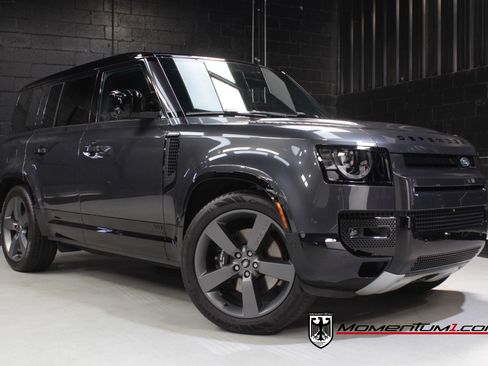 Used 2025 Land Rover Defender 110 V8 image 1
