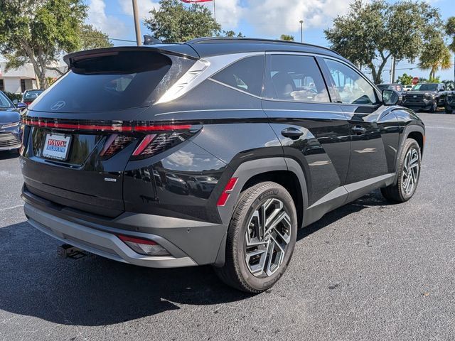 Used 2026 Hyundai Tucson Limited AWD/4WD image 3