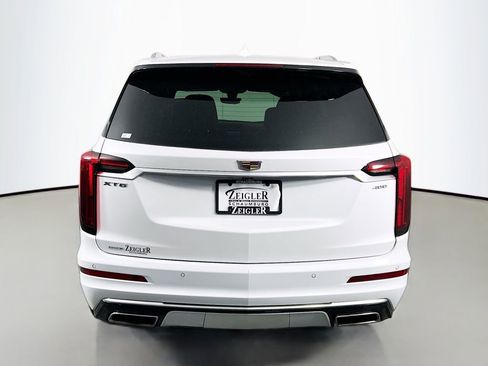 Used 2024 Cadillac XT6 Premium Luxury w/ Technology Package image 6