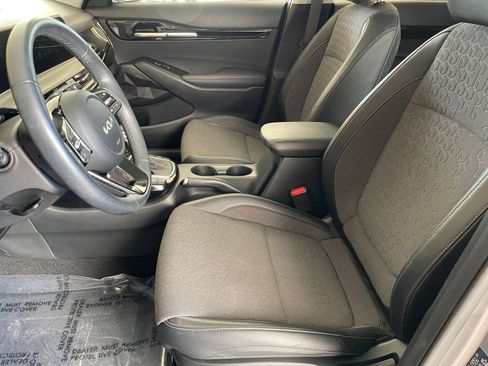 Used 2025 Kia Seltos S image 25