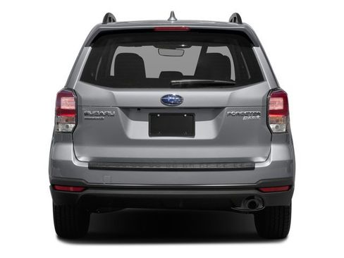 Used 2017 Subaru Forester 2.5i Limited AWD/4WD image 8