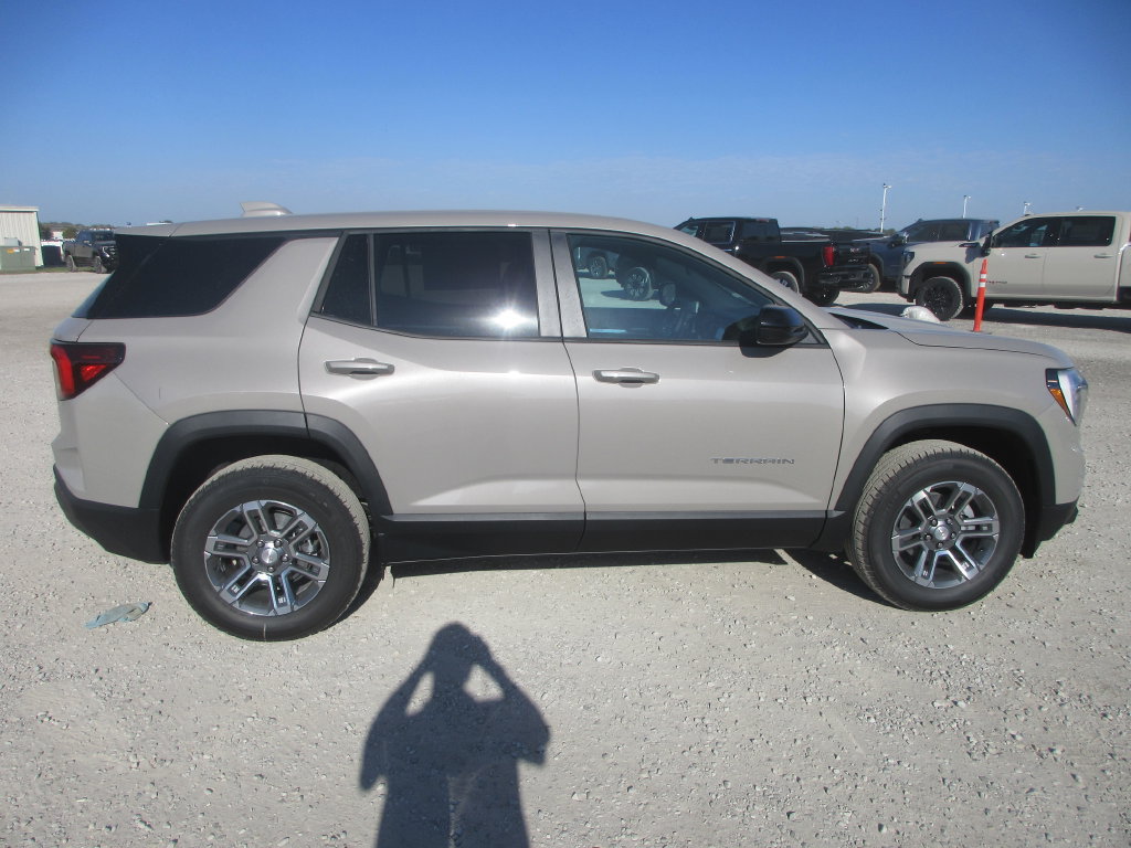 New 2027 GMC Terrain Elevation AWD/4WD image 3