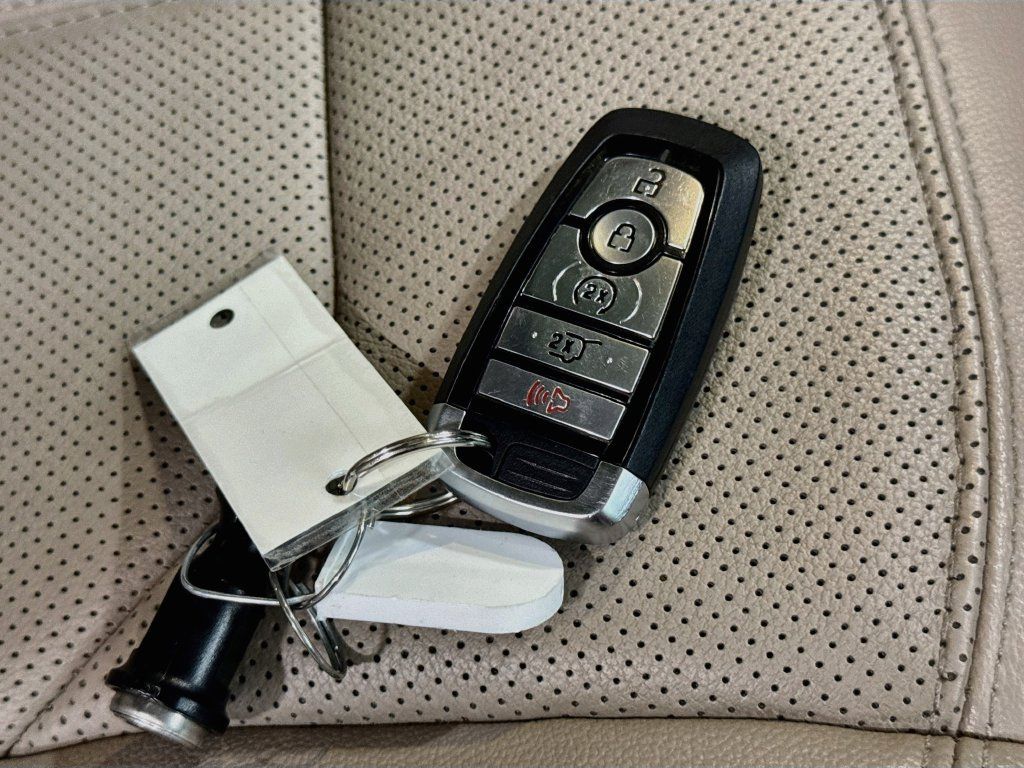 Used 2022 Ford Expedition Max Limited AWD/4WD image 39