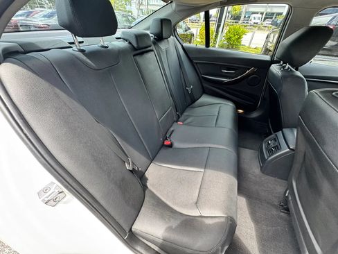 Used 2015 BMW 320i Sedan RWD image 27