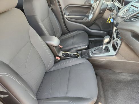Used 2015 Ford Fiesta SE image 14