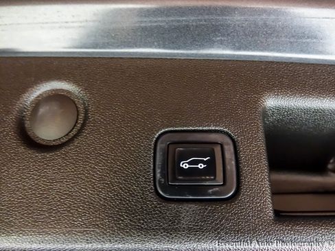 Used 2022 Chevrolet Equinox RS image 30