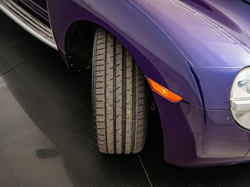 Used 2004 Chevrolet SSR w/ Preferred Equipment Group image 44