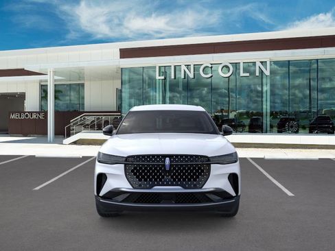 New 2026 Lincoln Nautilus Premier image 6