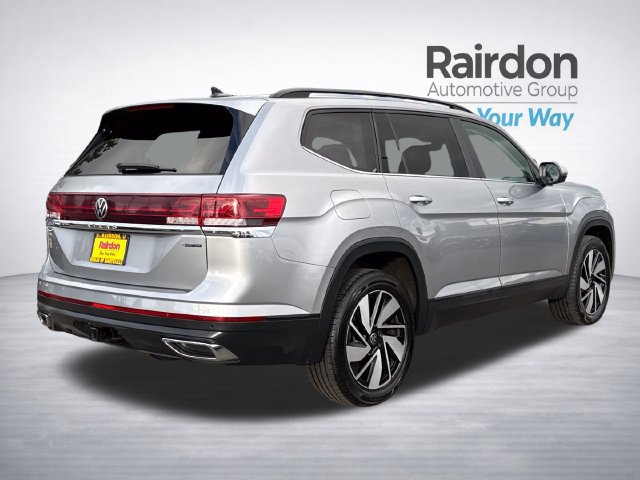 Used 2025 Volkswagen Atlas SE AWD/4WD image 7