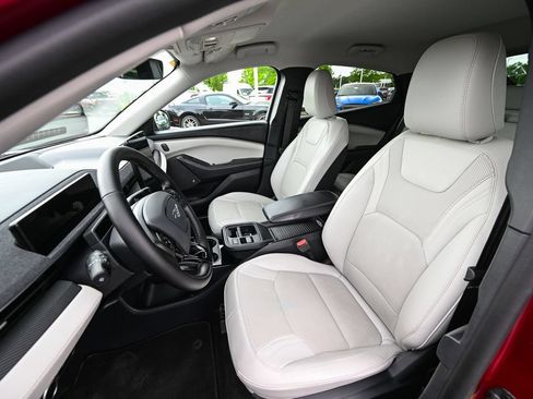 Certified 2025 Ford Mustang Mach-E Premium AWD/4WD image 19