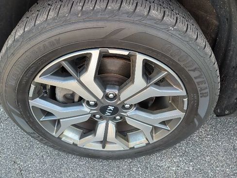 Used 2021 Kia Seltos EX AWD/4WD image 3