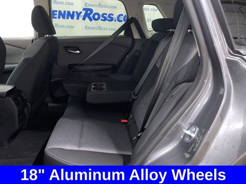 Used 2023 Nissan Rogue SV image 17