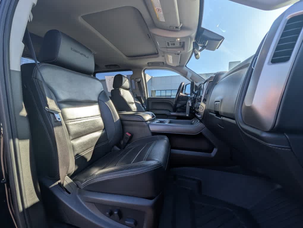 Used 2019 GMC Sierra 3500 Denali w/ Duramax Plus Package AWD/4WD image 26
