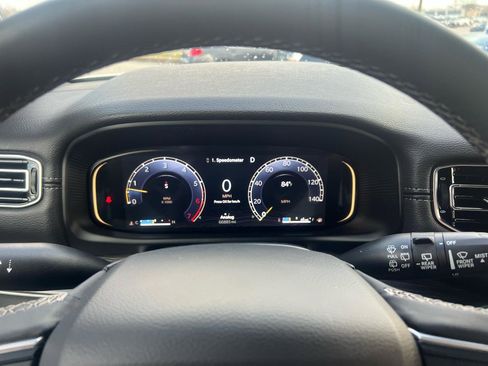 Used 2024 Jeep Wagoneer L Series II image 52