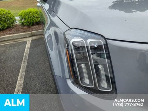 Used 2025 Kia Telluride S FWD image 10