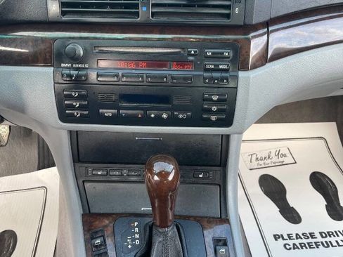 Used 2003 BMW 325Ci Convertible image 25