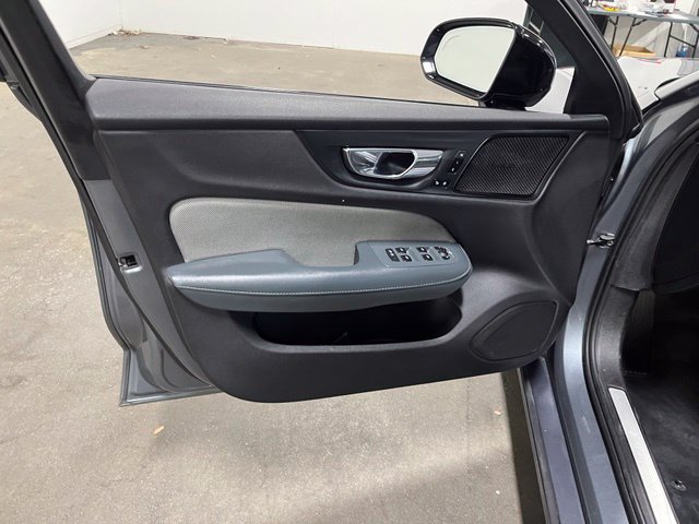 Used 2020 Volvo S60 T8 R-Design AWD/4WD image 25