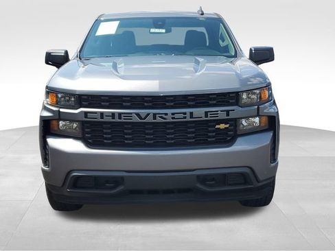 Used 2022 Chevrolet Silverado 1500 Custom w/ Safety Confidence Package AWD/4WD image 2