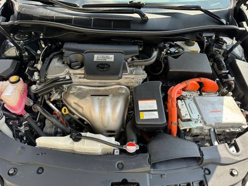 Used 2016 Toyota Camry XLE w/ Moonroof Package FWD image 36