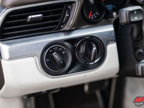 Used 2013 Porsche 911 Carrera S image 68