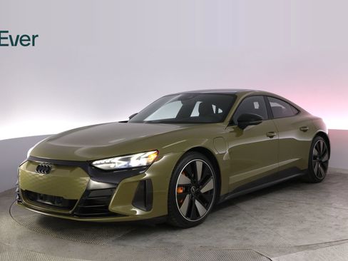 Used 2022 Audi RS e-tron GT w/ Carbon Performance Package AWD/4WD image 2