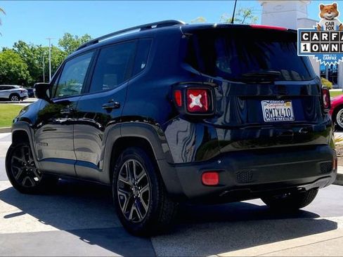 Used 2018 Jeep Renegade Altitude FWD image 12