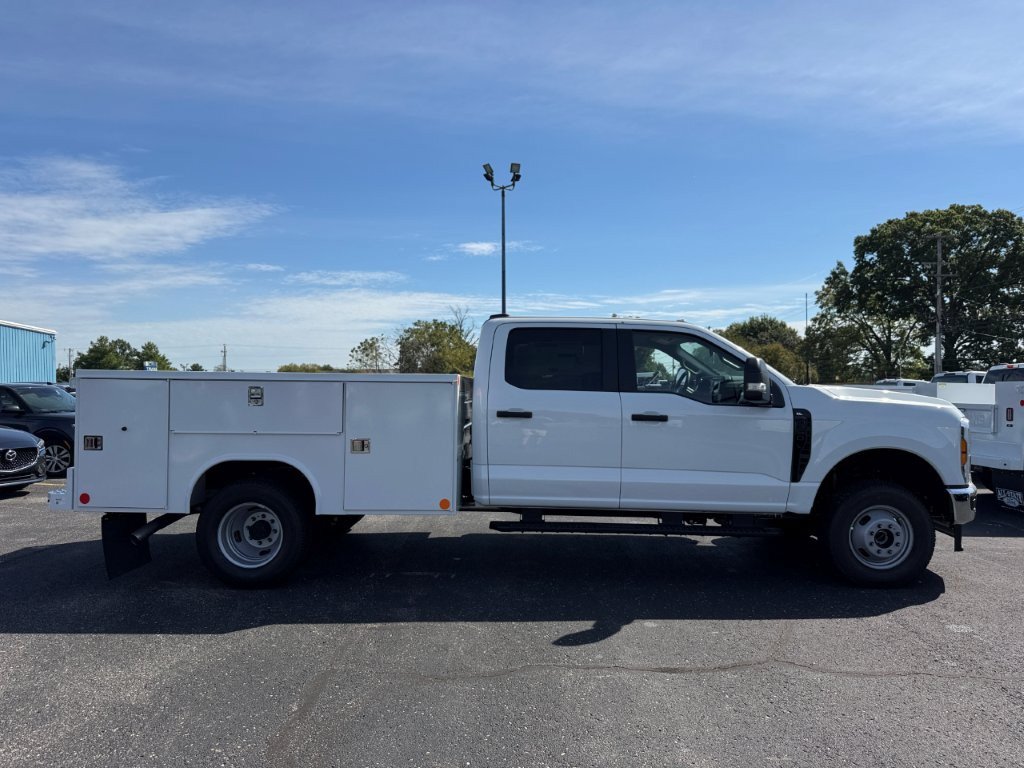 New 2027 Ford F350 XL w/ XL Chrome Package AWD/4WD image 12