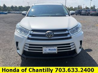 Used 2019 Toyota Highlander XLE AWD/4WD video 2