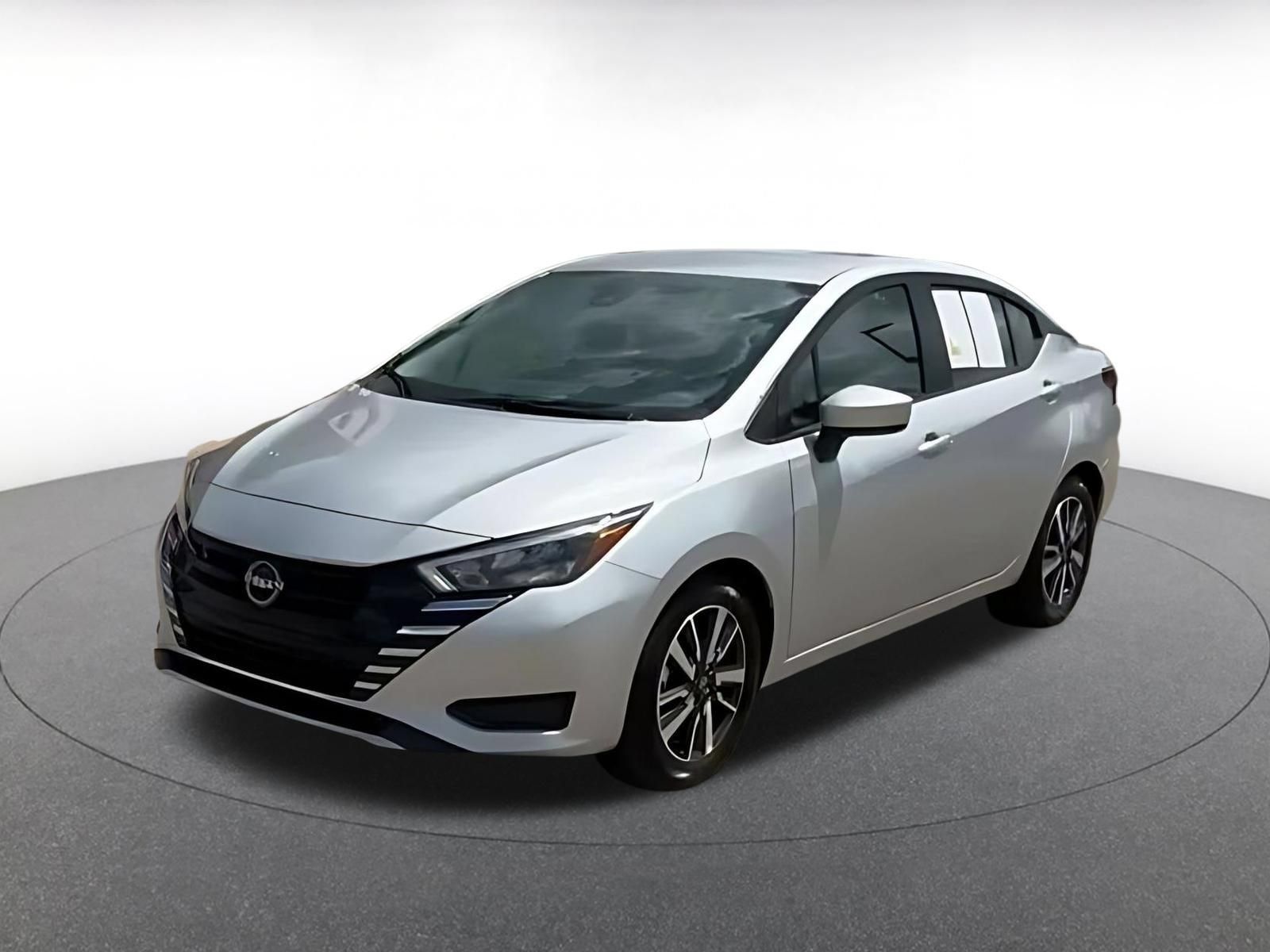 Used 2025 Nissan Versa SV FWD image 6