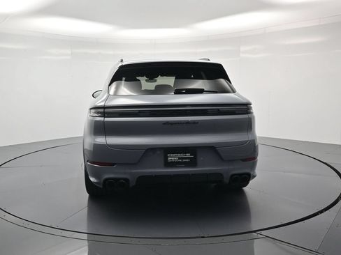 Used 2024 Porsche Cayenne Turbo AWD/4WD image 36