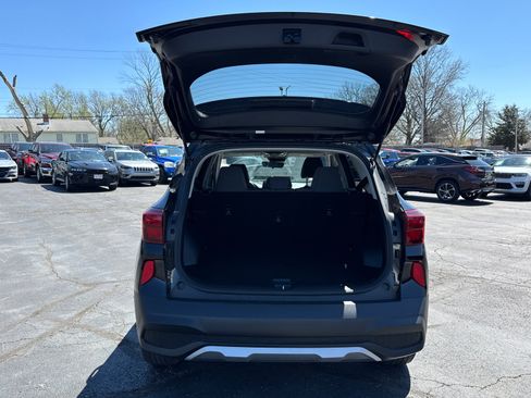 Used 2023 Kia Seltos LX AWD/4WD image 17